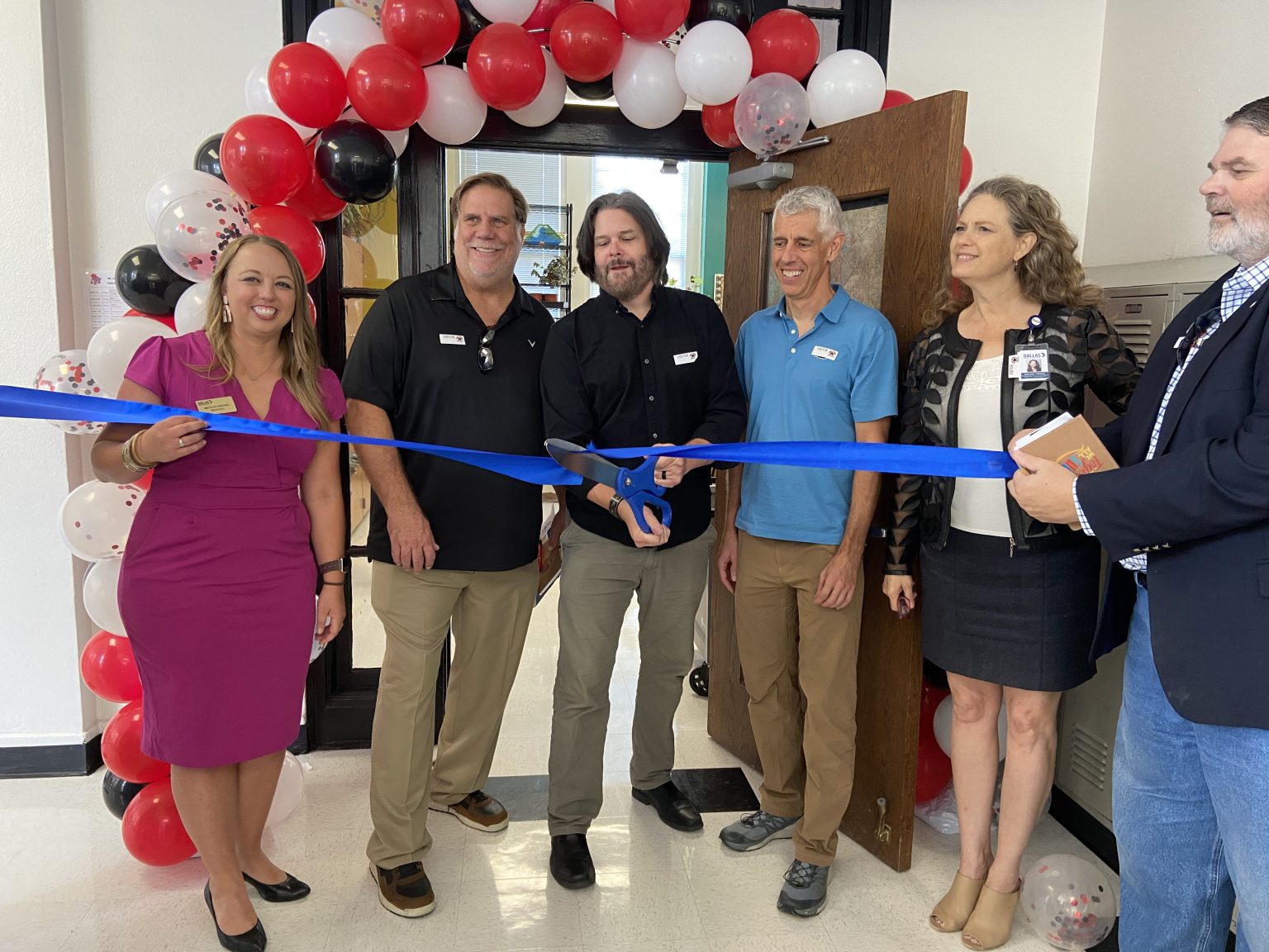 Making memorable moments in Mount Auburn’s new science lab Dallas ISD