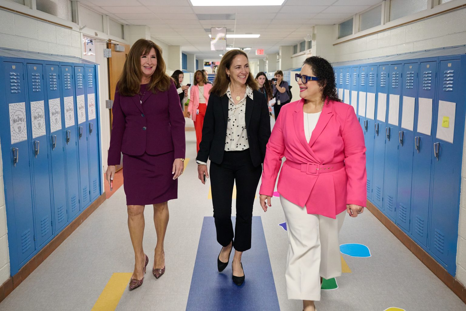 Dallas ISD team welcomes students on first day of school | Dallas ISD ...