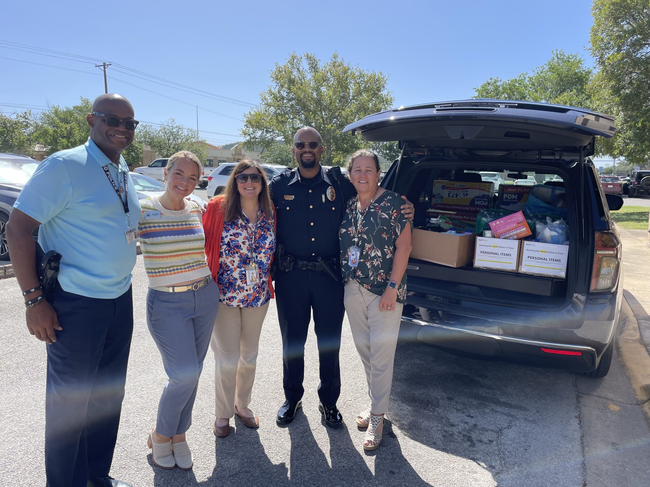 Dallas ISD Police steps up for flood survivors | Dallas ISD Staff News